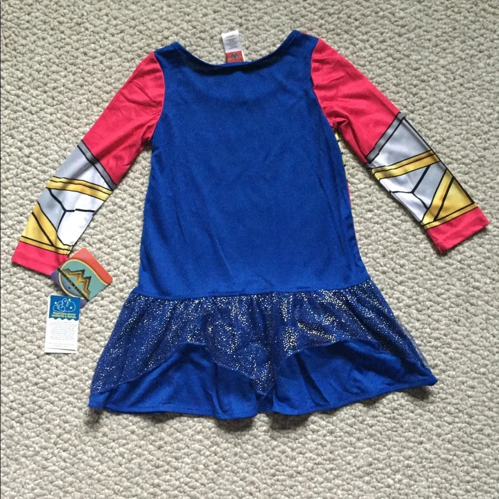 Girls Wonder Woman Pajama Set Size‎ 4